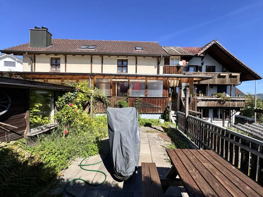 Gartensitzplatz – Renditeliegenschaft in Aristau AG