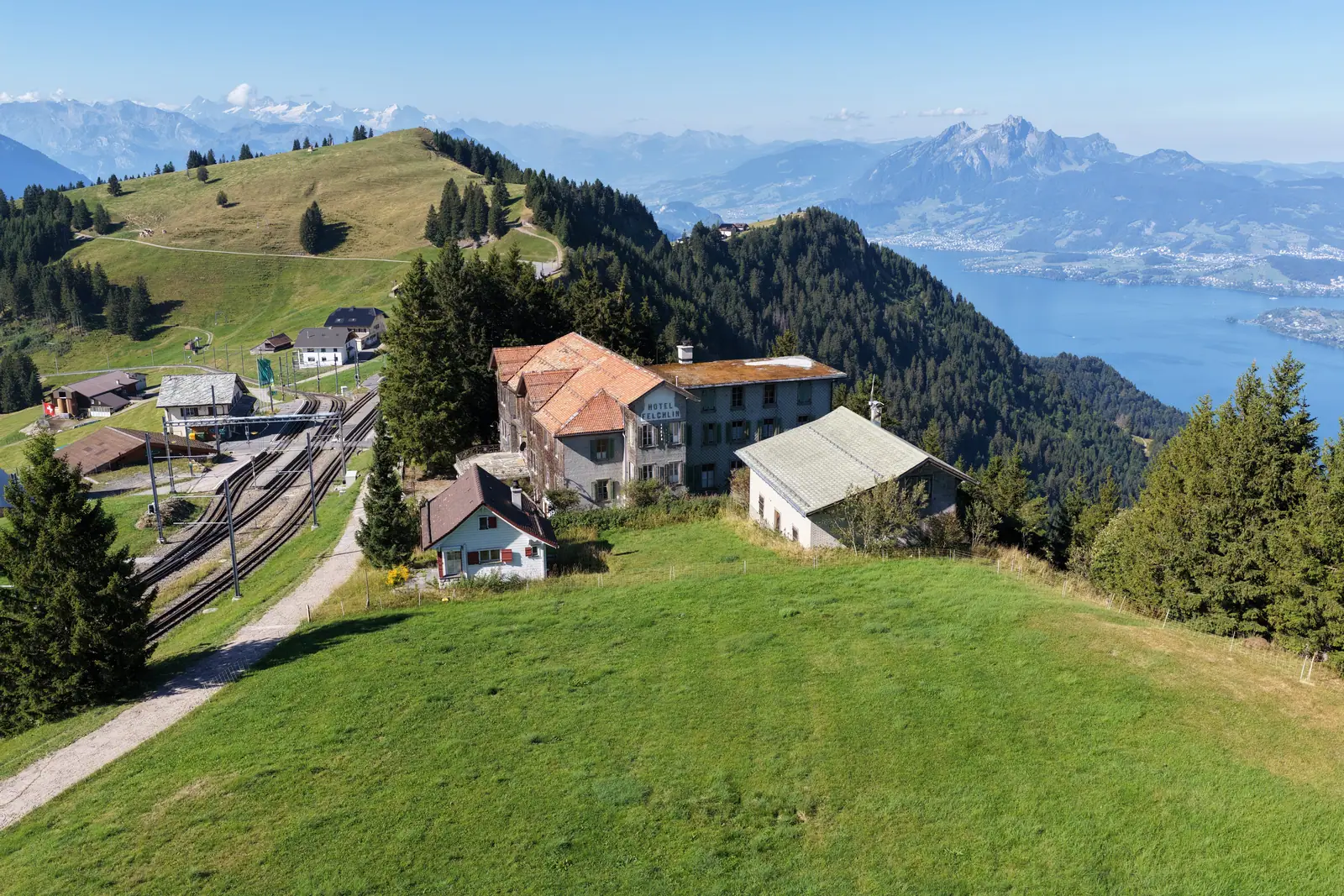 Hotel Felchlin über dem Vierwaldstättersee, Blick bis zum Pilatus – Hotel Felchlin auf der Rigi, Arth SZ