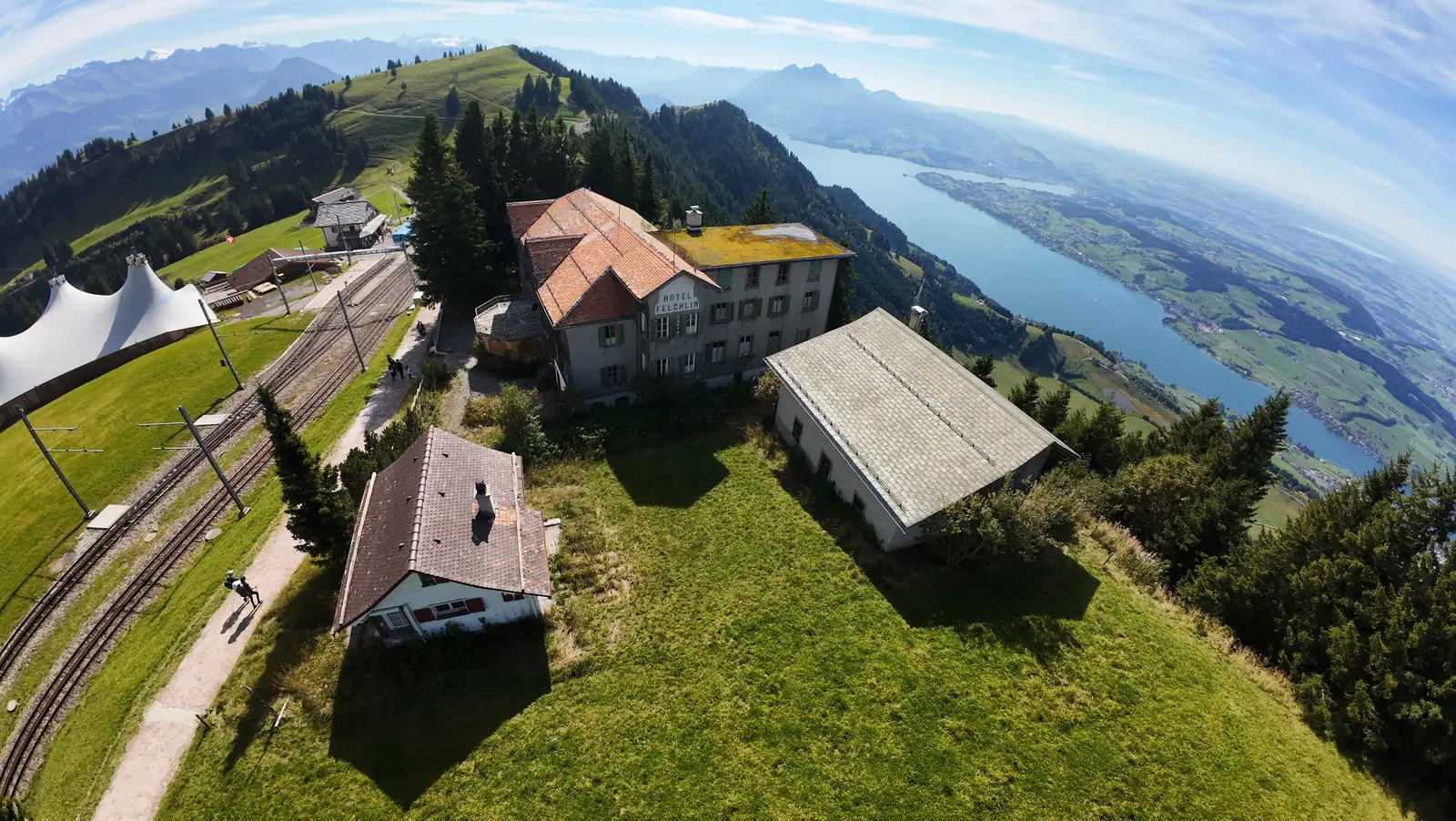 Hotel und Nebengebäude an der Rigibahn – Hotel Felchlin auf der Rigi, Arth SZ