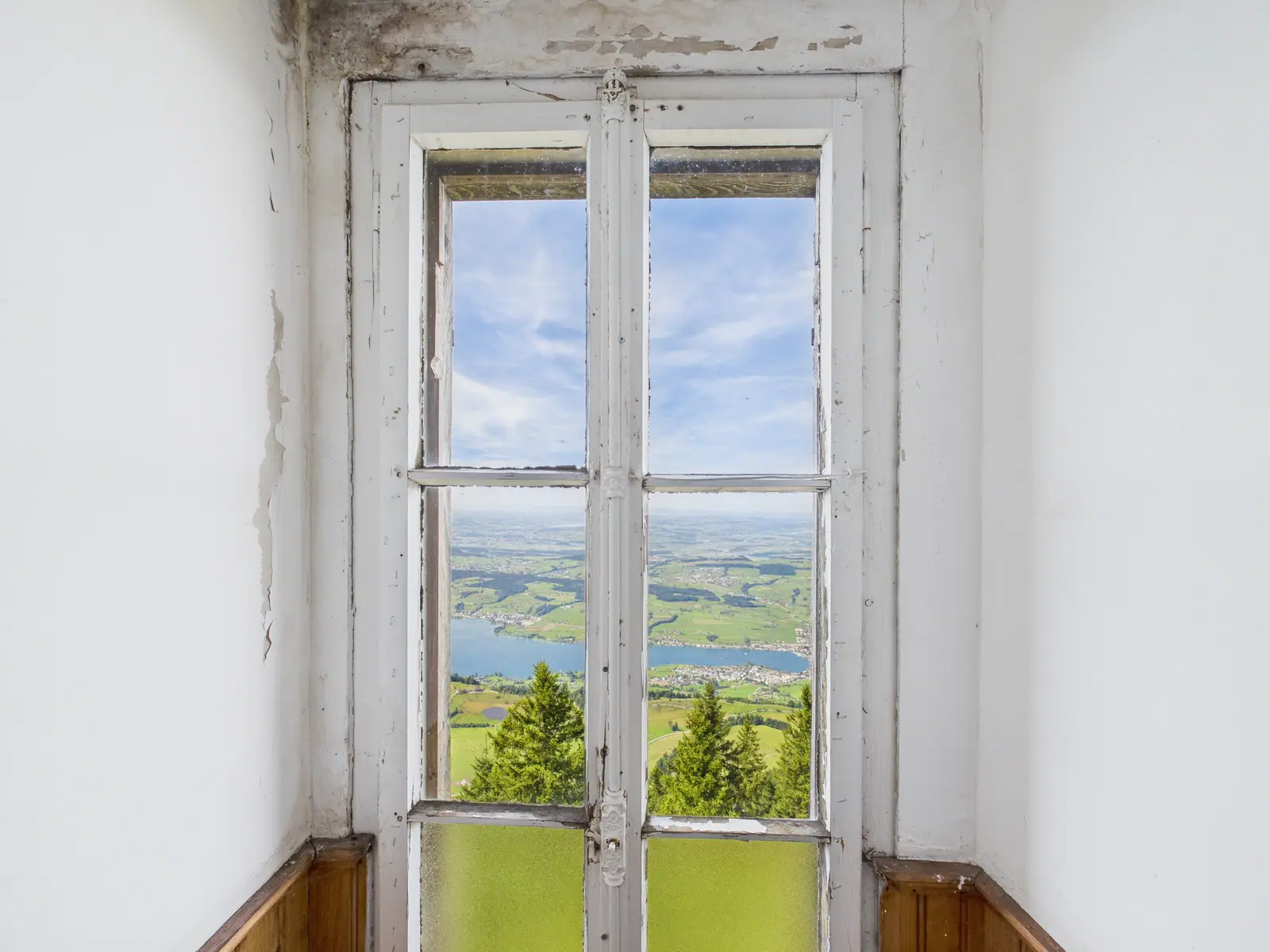 Fenster mit Blick ins Tal – Hotel Felchlin auf der Rigi, Arth SZ