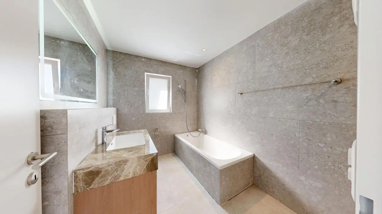 Badezimmer – Zweifamilienhaus in Muri AG